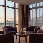 Ladies Beach Suite Hotel (Adults Only)