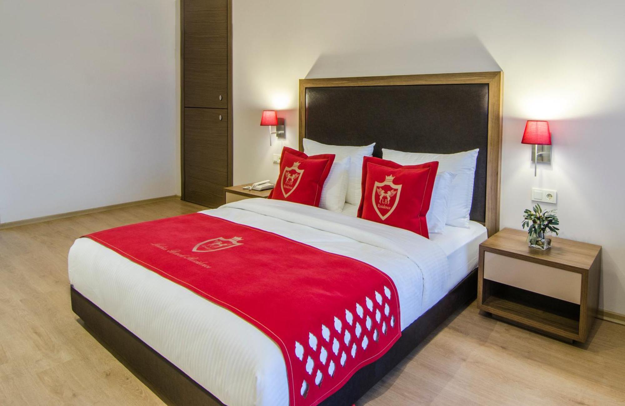 Ladies (adults Only) Aparthotel 5*