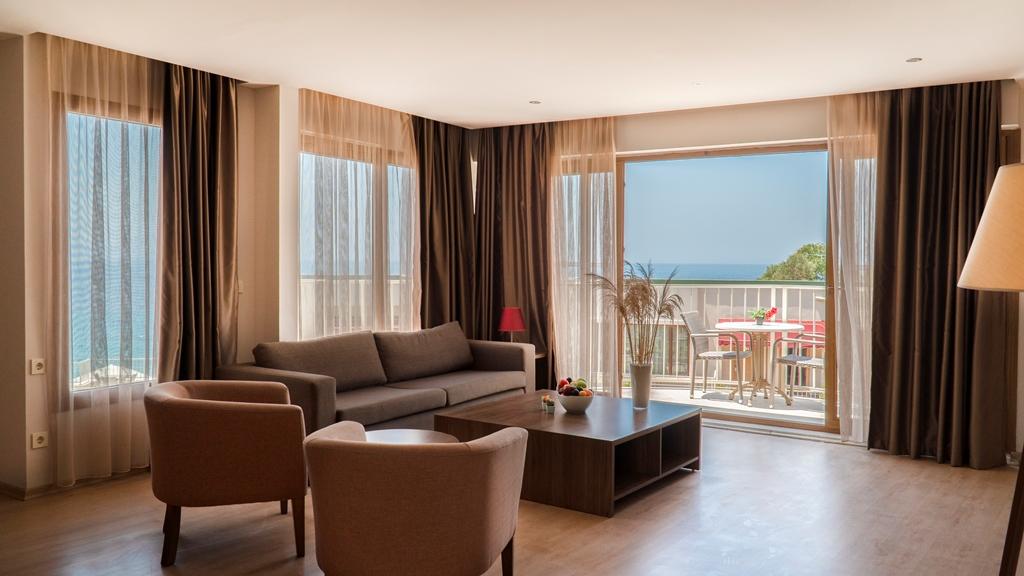 Aparthotel Ladies (adults Only)
