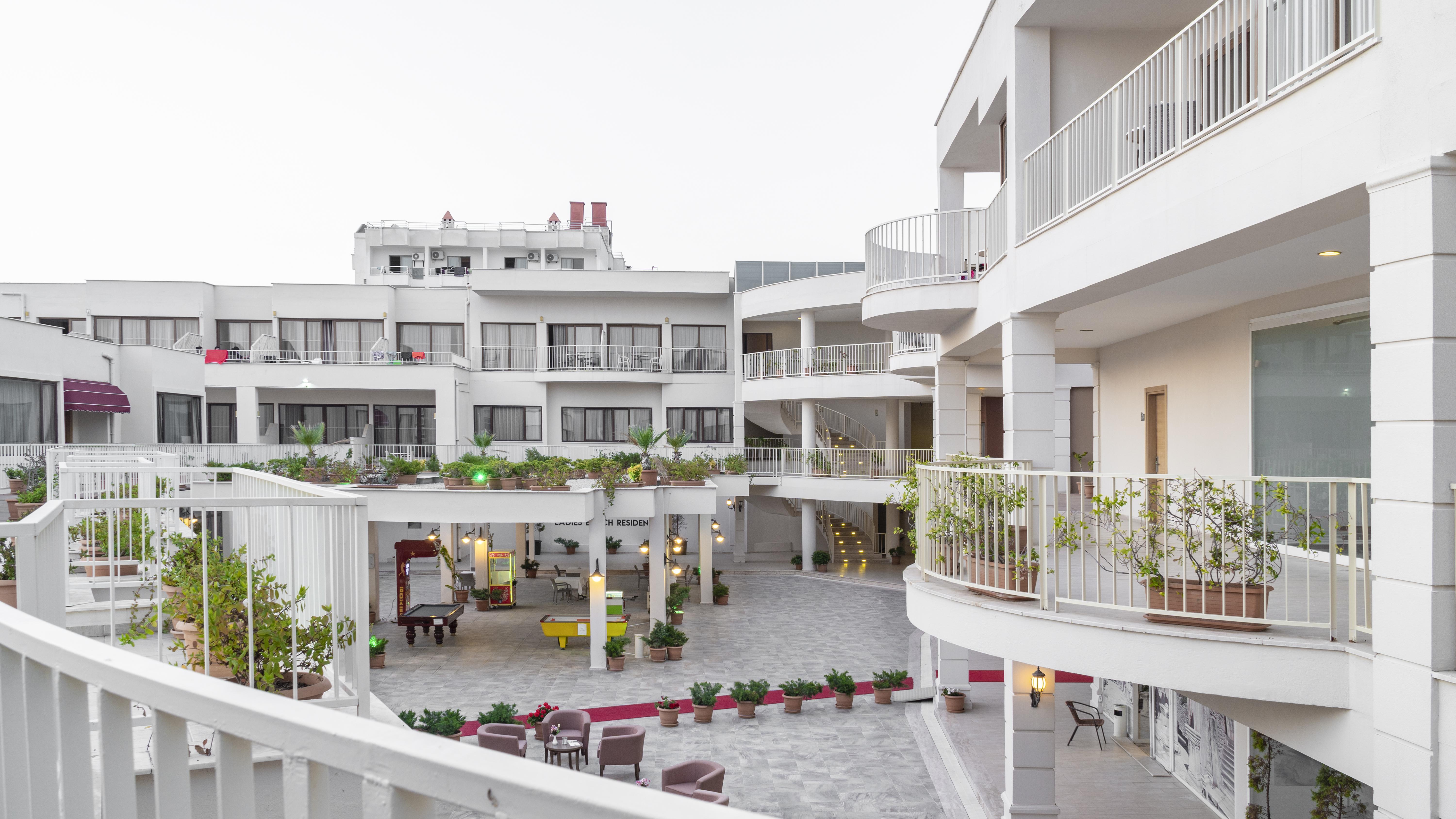 Ladies (adults Only) 5* Kusadasi
