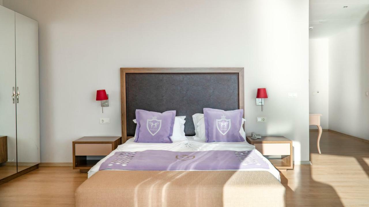 Ladies (adults Only) Aparthotel 5*